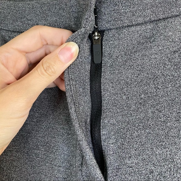 LULULEMON gray On the Move ponte 28" pants - Picture 3 of 11